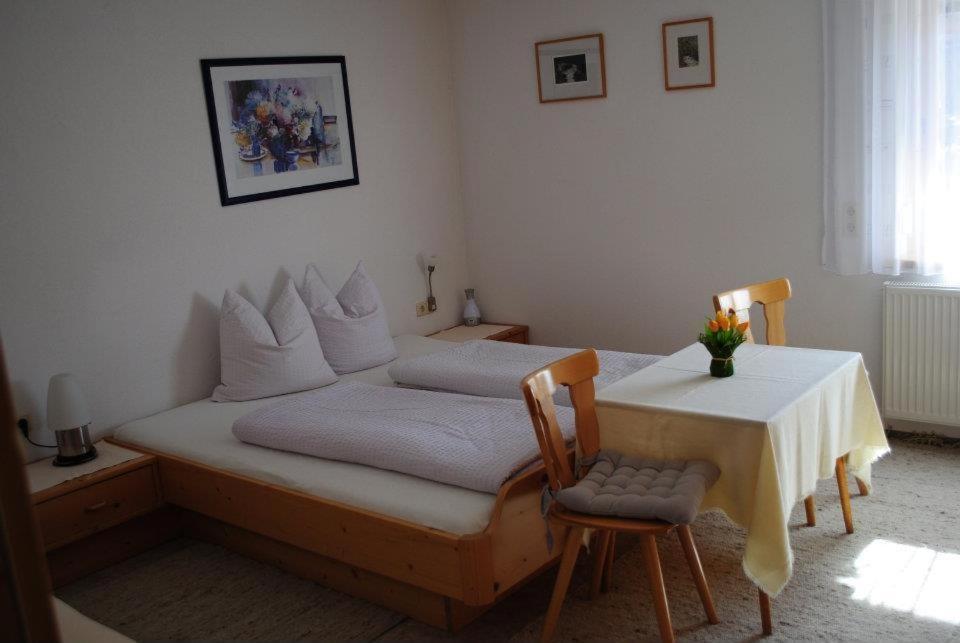 Apartment Maierhof Флирш Стая снимка