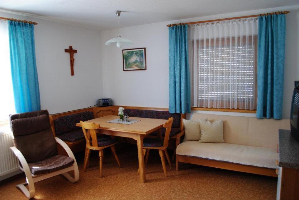 Apartment Maierhof Флирш Стая снимка
